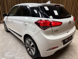 HYUNDAİ İ20 1.4 MPİ ELİTE OTOMATİK CAM TAVAN 12 TAKSİT