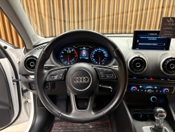 AUDİ A3 SPORTBACK 1.0 TFSI DYNAMİC S-TRONİC SERVİS BKM 12 TAKSİT