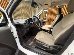 FORD TOURNEO COURİER 1.5 TDCİ TİTANİUM PLUS 12 TAKSİT