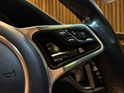 PORSCHE MACAN 2.0 BAYİ CAM TAVAN/PUSULA/SOĞUTMA/ISITMA 12 TAKSİT