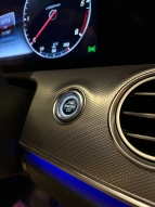 MERCEDES-BENZ E200D AMG COMMAND/VAKUM HATASIZ BOYASIZ 12 TAKSİT