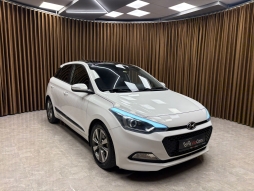 HYUNDAİ İ20 1.4 MPİ ELİTE OTOMATİK CAM TAVAN HATASIZ 12 TAKSİT
