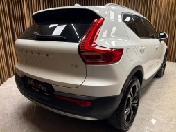 VOLVO XC40 1.5 T3 INSCRİPTİON SERVİS BKM. HATASIZ 12 TAKSİT