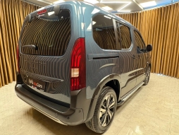 PEUGEOT RİFTER 1.5 BLUEHDI GT CAM TAVAN HATASIZ BOYASZ 12 TAKSİT