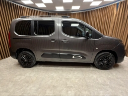 CİTROEN BERLİNGO 1.5 BLUEHDİ SHİNE CAM TAVAN HATASIZ 12 TAKSİT