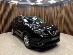 NİSSAN QASHQAİ 1.2 DIG-T SKY PACK CAM TAVAN HATASIZ 12 TAKSİT
