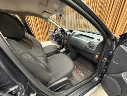 DACİA DUSTER 1.5 DCI 4X2 LAUERATE OTOMATİK HATASIZ 12 TAKSİT