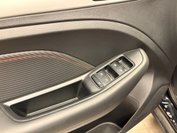 MG ZS EV LUXURY ELEKTİRİKLİ CAM TAVAN HATASIZ 12 TAKSİT