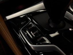 BMW 520İ LUXURY LİNE İÇİ TABA HAYALET/HARMAN KARDON/VAKUM HATASZ