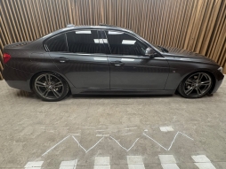 BMW 320İ ED 40. YIL LCİ/İÇİ TABA HATASIZ BOYASIZ TRAMERSİZ