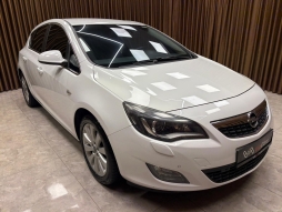 OPEL ASTRA 1.3 CDTI COSMO TESLA EKRAN HATASIZ BOYASIZ 12 TAKSİT