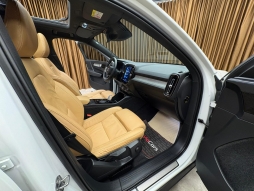 VOLVO XC40 1.5 T3 INSCRİPTİON SERVİS BKM. HATASIZ 12 TAKSİT
