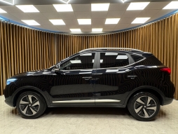MG ZS EV LUXURY ELEKTİRİKLİ CAM TAVAN HATASIZ 12 TAKSİT