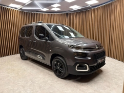 CİTROEN BERLİNGO 1.5 BLUEHDİ SHİNE CAM TAVAN HATASIZ 12 TAKSİT