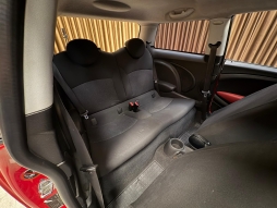 MİNİ COOPER 1.6 TÜRKİYE PAKETİ OTOMATİK 2007 MODEL 12 TAKSİT