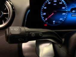 MERCEDES-BENZ GLB 200 AMG+ 4 MATİC CAM TAVAN HATASIZ 12 TAKSİT