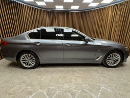 BMW 530İ XDRİVE LUXURY LİNE XDRİVE HATASIZ BOYASIZ 12 TAKSİT