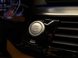 BMW 520İ SPECİAL EDİTİON M SPORT HATASIZ BOYASIZ 12 TAKSİT