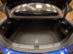 MERCEDES-BENZ C200 4 MATİC AMG İÇİ TABA HATASIZ BOYASIZ 12 TAKST