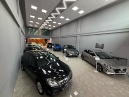 MERCEDES-BENZ C200 4 MATİC AMG İÇİ TABA HATASIZ BOYASIZ 12 TAKST