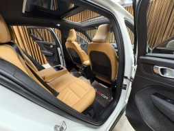 VOLVO XC40 1.5 T3 INSCRİPTİON SERVİS BKM. HATASIZ 12 TAKSİT