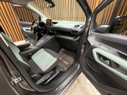 CİTROEN BERLİNGO 1.5 BLUEHDİ SHİNE CAM TAVAN HATASIZ 12 TAKSİT