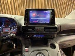 CİTROEN BERLİNGO 1.5 BLUEHDİ SHİNE CAM TAVAN HATASIZ 12 TAKSİT