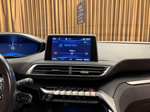 PEUGEOT 3008 ACTİVE PİREME EDİTİON CAM TAVAN HATASIZ 12 TAKSİT
