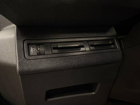 PEUGEOT 3008 ACTİVE PİREME EDİTİON CAM TAVAN HATASIZ 12 TAKSİT