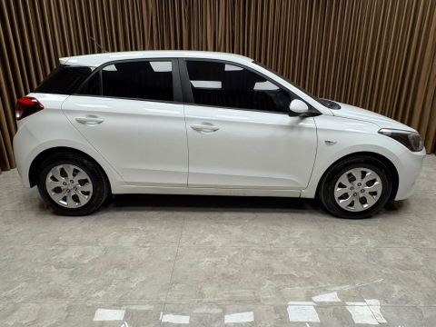 HYUNDAİ İ20 1.4 CRDİ JUMP %20FATURA K.KARTINA 12 TAKSİT %18 ORAN
