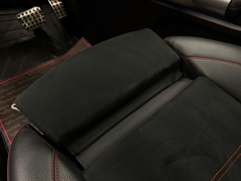 MERCEDES-BENZ GLB 200 AMG+ 4 MATİC CAM TAVAN HATASIZ 12 TAKSİT