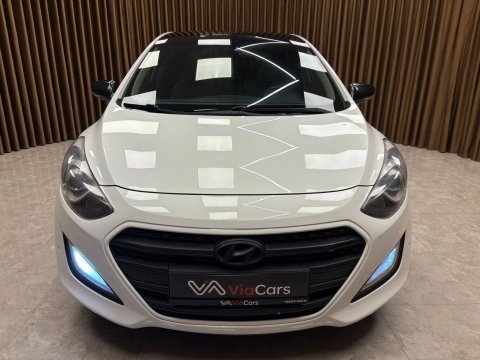 HYUNDAİ İ30 ELİTE CAM TAVAN 12 TAKSİT
