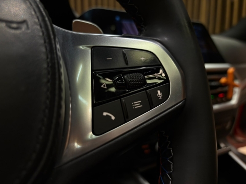 BMW 320İ FİRST EDİTİON M SPORT K.KARTINA 12 TAKSİT %18 ORAN