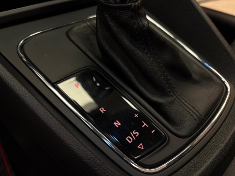 SEAT LEON 1.2 TSI STYLE OTOMATİK CAM TAVAN 12 TAKSİT