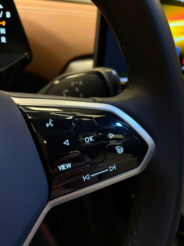 VOLKSWAGEN ID 4 PURE 2025 MODEL CAM TAVAN HATASIZ 12 TAKSİT