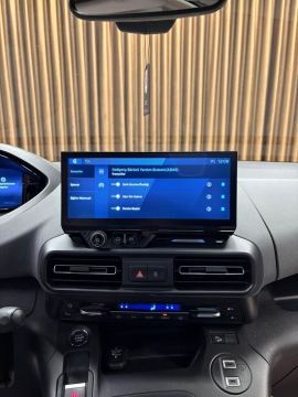 PEUGEOT RİFTER 1.5 BLUEHDI GT CAM TAVAN HATASIZ BOYASZ 12 TAKSİT