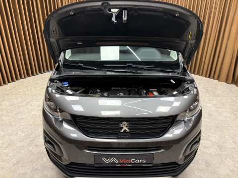 PEUGEOT RİFTER 1.5 BLUEHDI GT CAM TAVAN HATASIZ BOYASIZ 12 TAKST