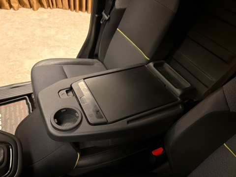 RENAULT KANGOO 1.5 BLUEDCİ Equilibre %20 FATURA K.KARTINA 12TKST