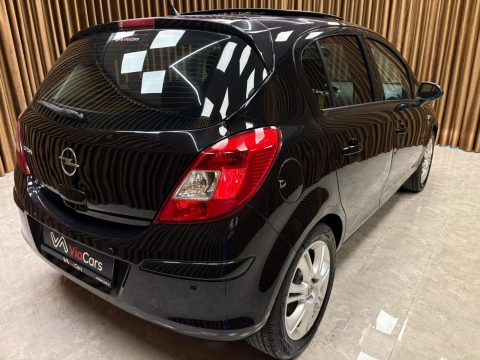 OPEL CORSA 1.4 ENJOY 111.YIL OTOMATİK CAM TAVAN 12 TAKSİT