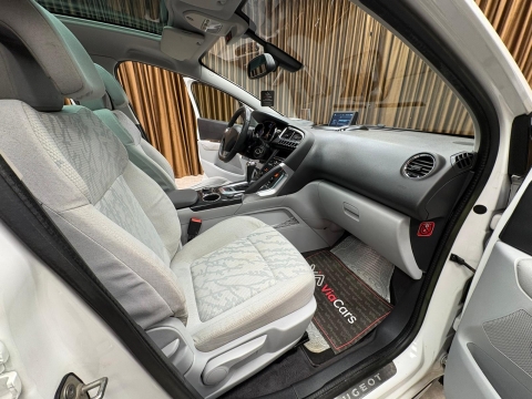 PEUGEOT 3008 1.6 E-HDİ ALLURE CAM TAVAN OTOMATİK HATASIZ 12 TKST