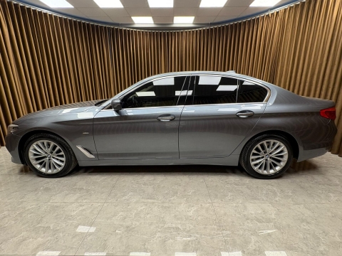 BMW 530İ XDRİVE LUXURY LİNE XDRİVE HATASIZ BOYASIZ 12 TAKSİT