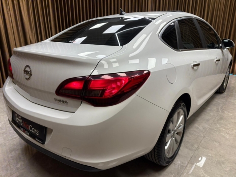 OPEL ASTRA SEDAN 1.4 TURBO COSMO SUNROOF 2012 MODEL 12 TAKSİT