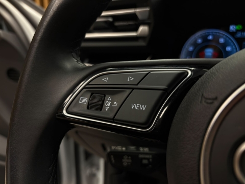 AUDİ A3 SPORTBACK 35 TFSI ADVANCED CAM TAVAN HATASIZ 12 TAKSİT