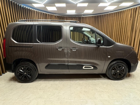 CİTROEN BERLİNGO 1.5 BLUEHDİ FEEL BOLD OTOMATİK HATASIZ 12 TAKST
