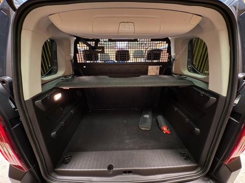 PEUGEOT RİFTER 1.5 BLUEHDI GT CAM TAVAN HATASIZ BOYASZ 12 TAKSİT