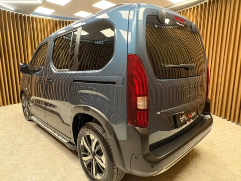 PEUGEOT RİFTER 1.5 BLUEHDI GT CAM TAVAN HATASIZ BOYASZ 12 TAKSİT