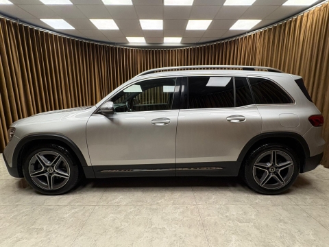 MERCEDES-BENZ GLB 200 AMG+ 4 MATİC CAM TAVAN HATASIZ 12 TAKSİT