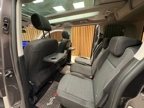 PEUGEOT RİFTER 1.5 BLUEHDI GT CAM TAVAN HATASIZ BOYASIZ 12 TAKST