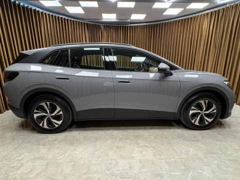 VOLKSWAGEN ID 4 PURE 2025 MODEL CAM TAVAN HATASIZ 12 TAKSİT