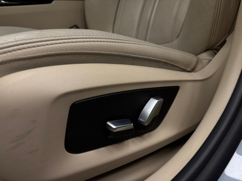 BMW 530İ XDRİVE LUXURY LİNE XDRİVE HATASIZ BOYASIZ 12 TAKSİT